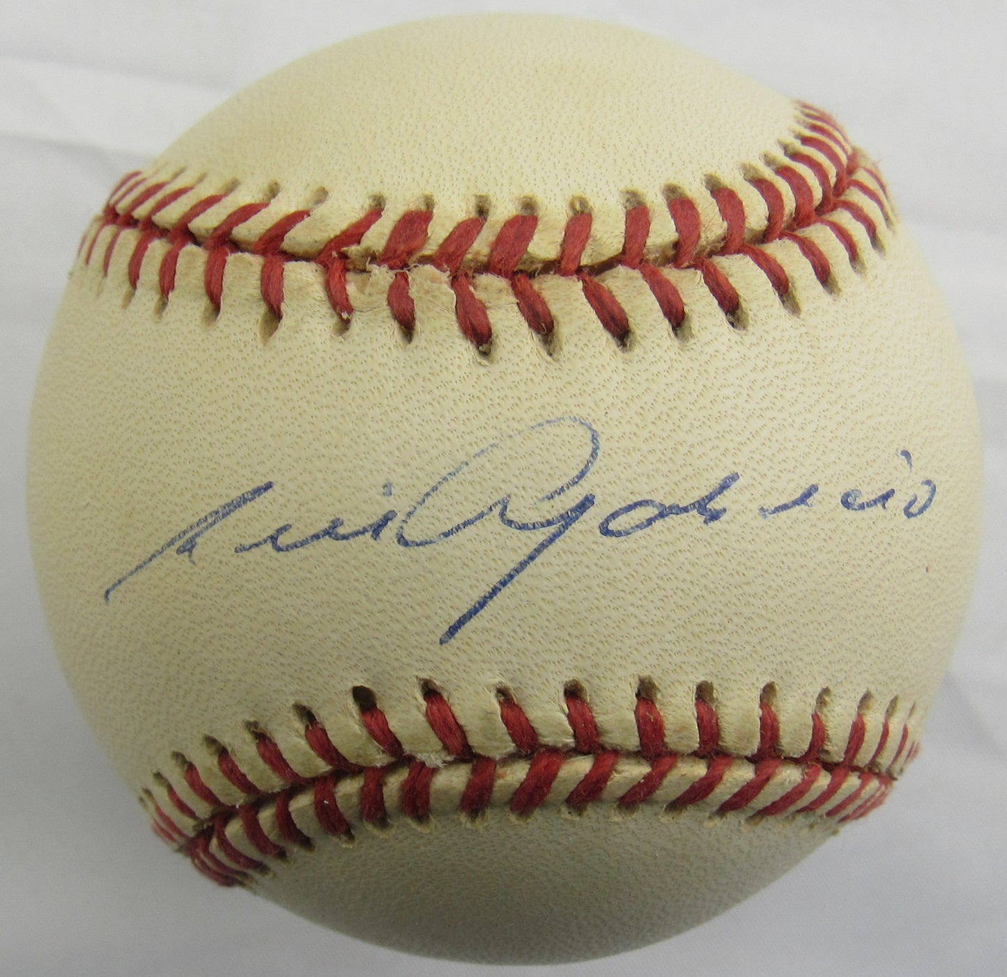 Luis Aparicio Signed Auto Rawlings Baseball JSA CH80337 - Pristine sold 10-14