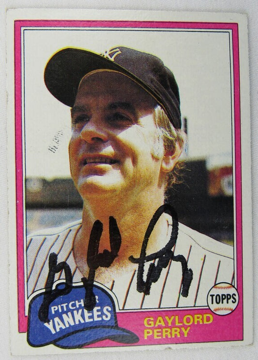 1981 Topps #582 Gaylord Perry Signed Auto Autographed Card