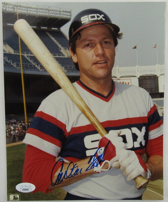 Carlton Fisk Signed Auto Autograph 8x10 Photo JSA AQ68043