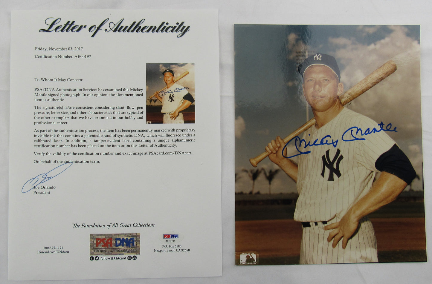 Mickey Mantle Signed Auto 8x10 Photo PSA/DNA LOA AE00197