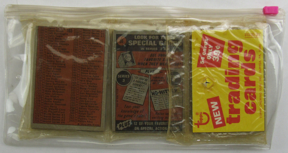 1972 Topps Baseball Vintage Baseball Rack Pack - Carlton Fisk on Top