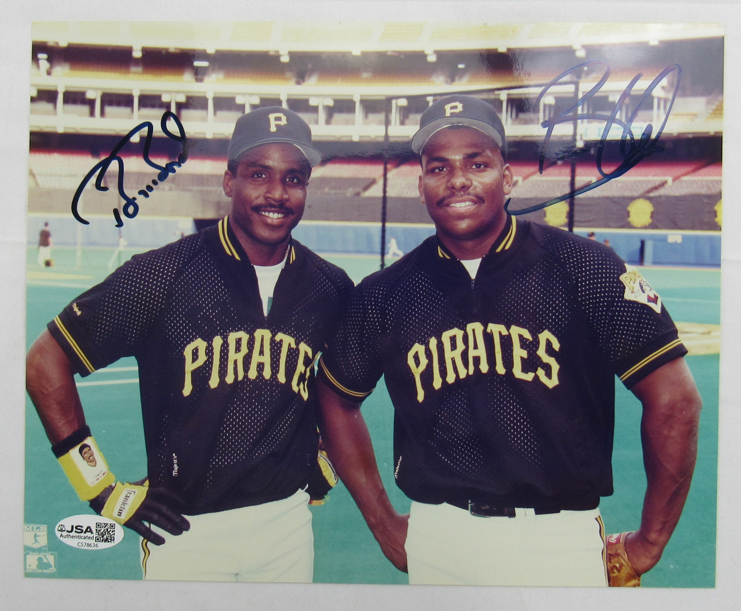 Barry Bonds +1 Signed 8x10 Photo JSA CS78636