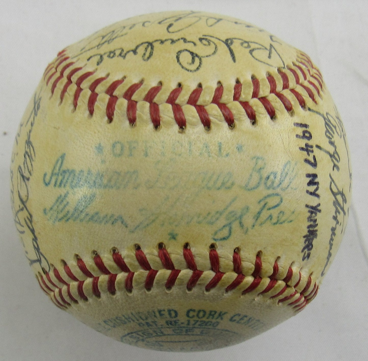 Joe DiMaggio, Yogi Berra, Phil Rizzuto +23 1948 Yankees Team Signed Auto Rawlings Baseball JSA LOA ZZ82757