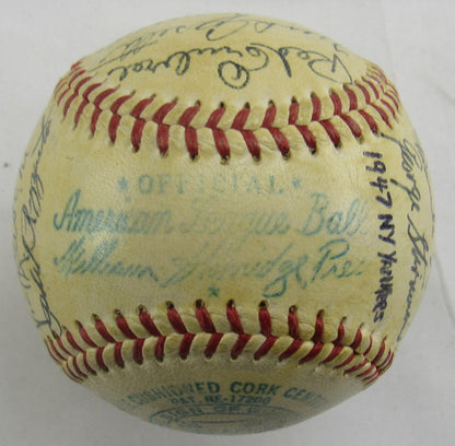 Joe DiMaggio, Yogi Berra, Phil Rizzuto +23 1948 Yankees Team Signed Auto Rawlings Baseball JSA LOA ZZ82757