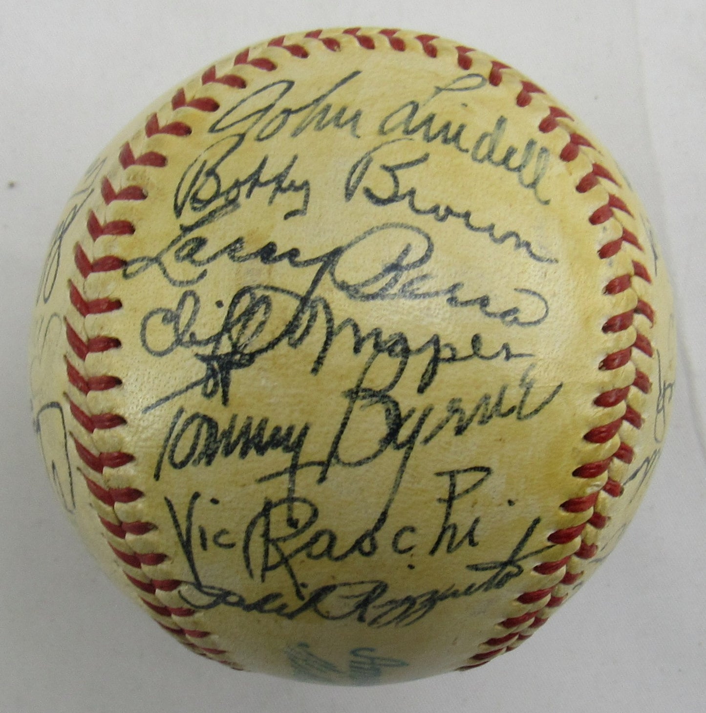 Joe DiMaggio, Yogi Berra, Phil Rizzuto +23 1948 Yankees Team Signed Auto Rawlings Baseball JSA LOA ZZ82757