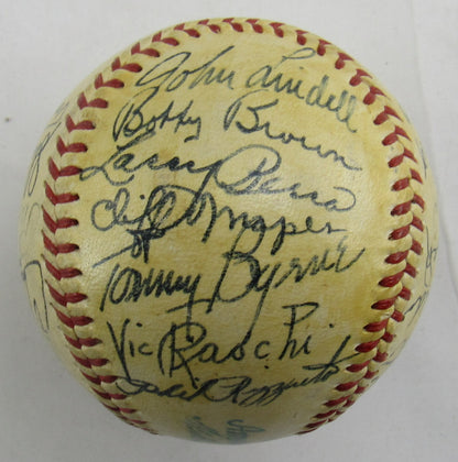 Joe DiMaggio, Yogi Berra, Phil Rizzuto +23 1948 Yankees Team Signed Auto Rawlings Baseball JSA LOA ZZ82757