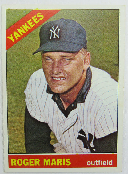 1966 Topps Roger Maris #365 - Near Mint -BV $120