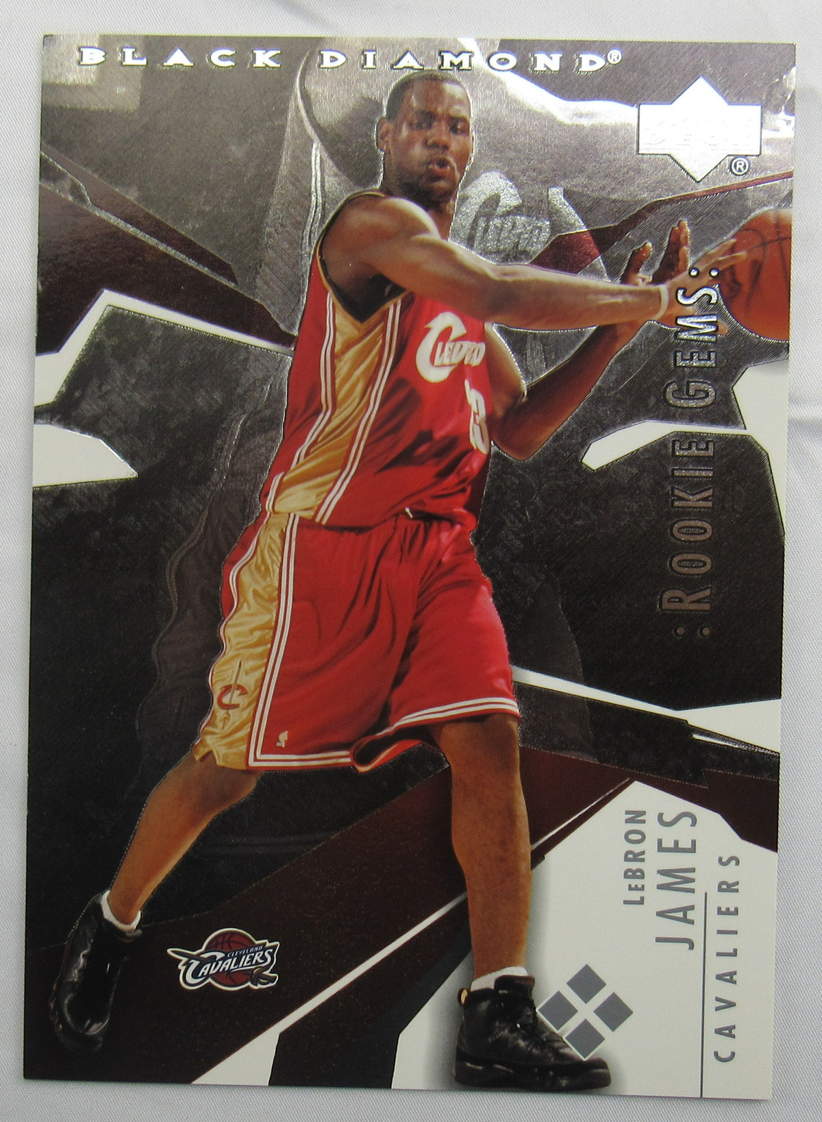 Lebron James 2003 Upper Deck Black Diamond Rookie Gems Oversized Card