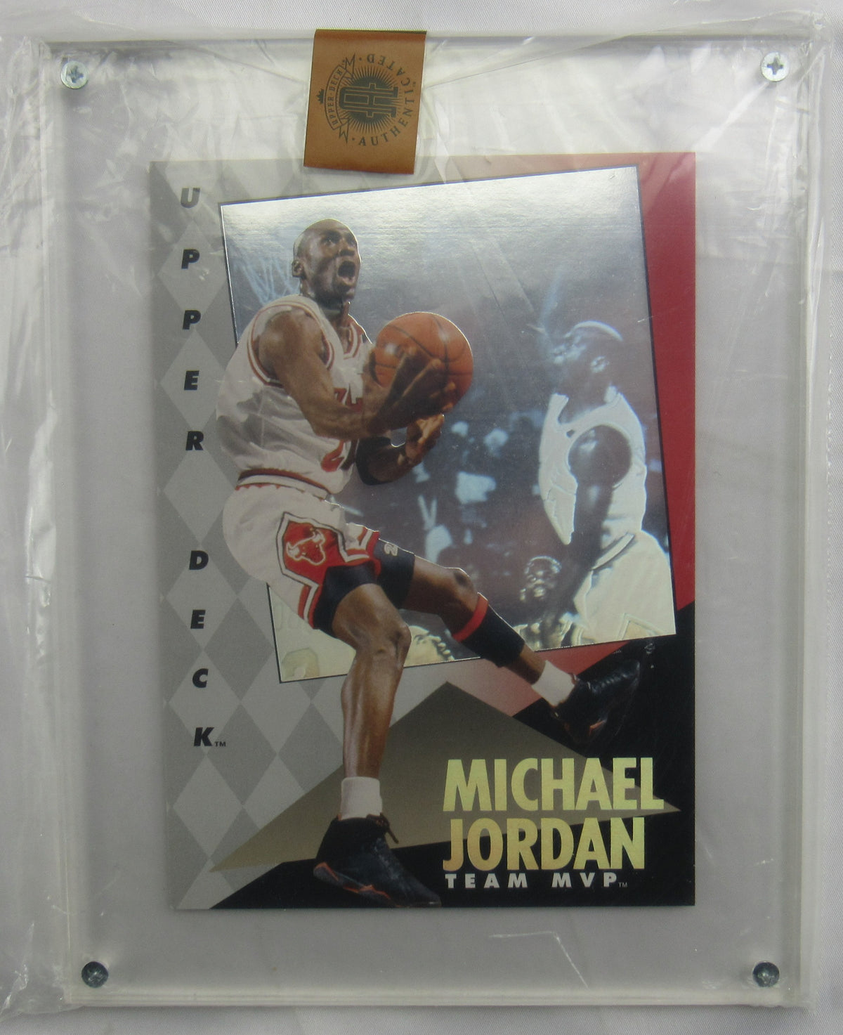 1993-94 Upper Deck Michael Jordan #4 Team MVP Oversized Hologram PLUS card