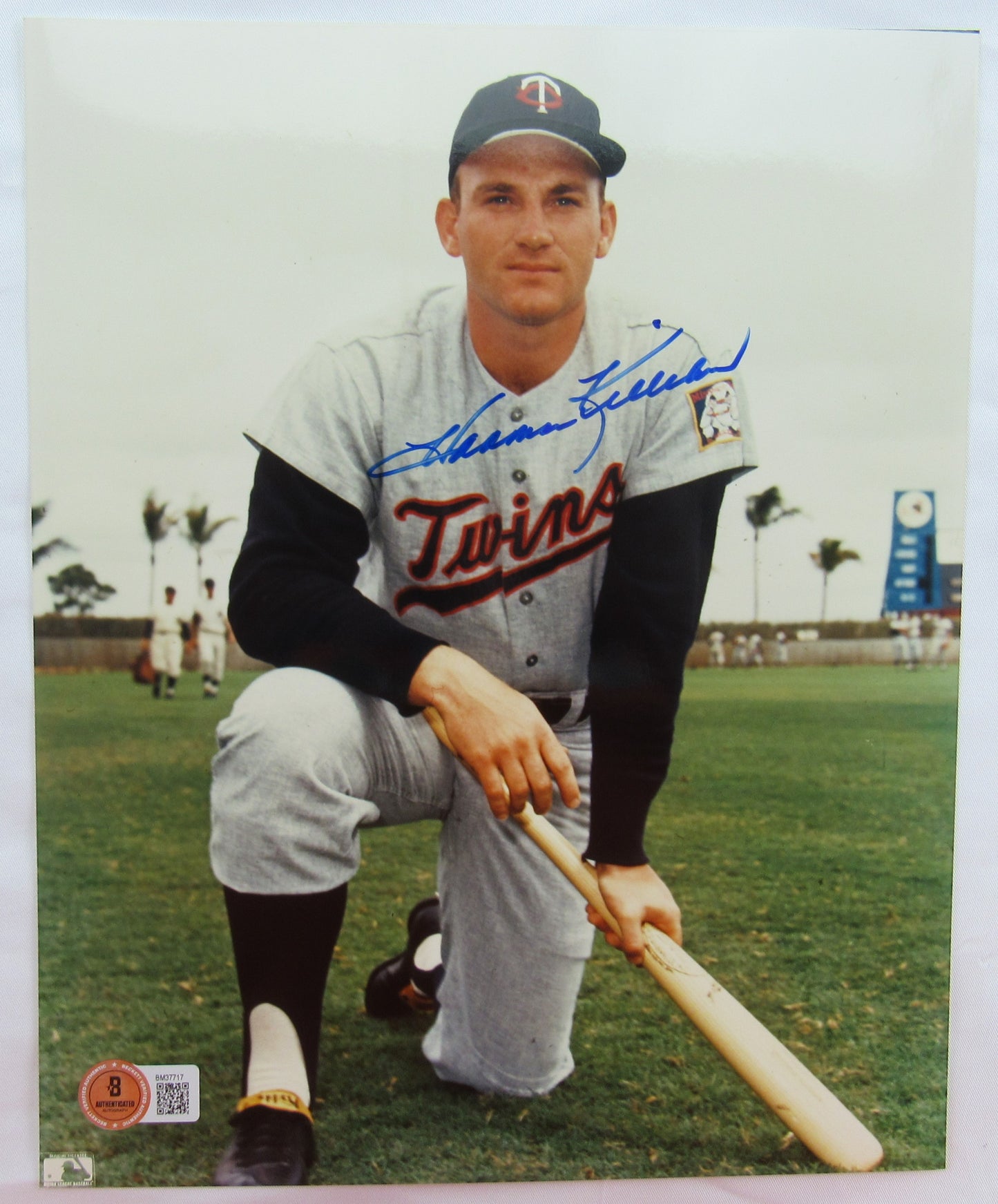 Harmon Killebrew Signed Auto Autograph 8x10 Photo Beckett Authentic Hologram