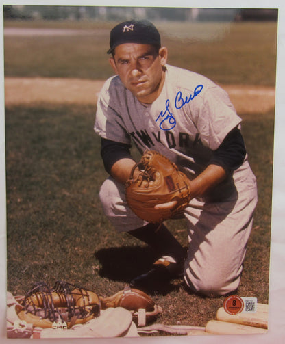 Yogi Berra Signed Auto Autograph 8x10 Photo Beckett Authentic Hologram