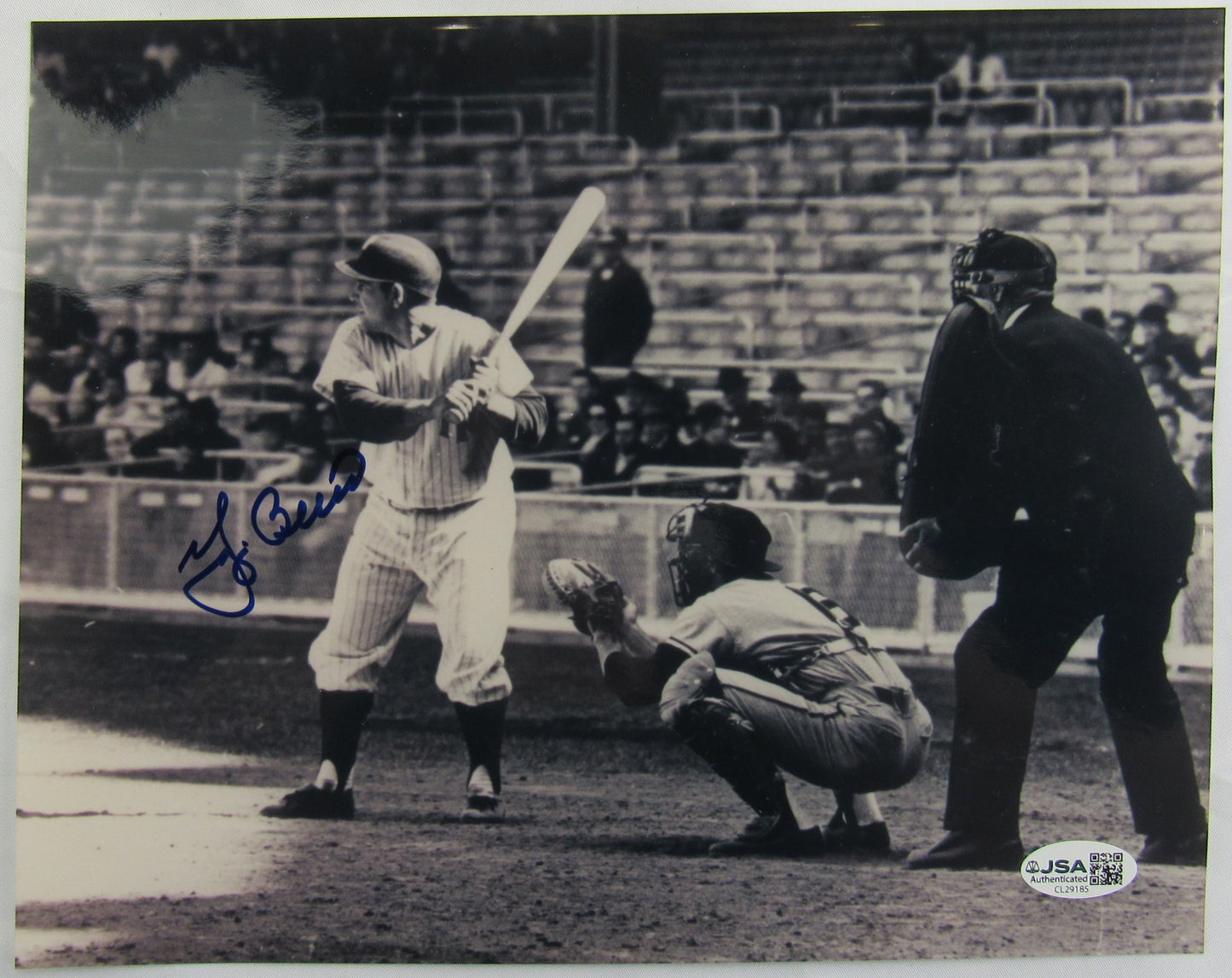Yogi Berra Signed 8x10 Photo JSA CL29185