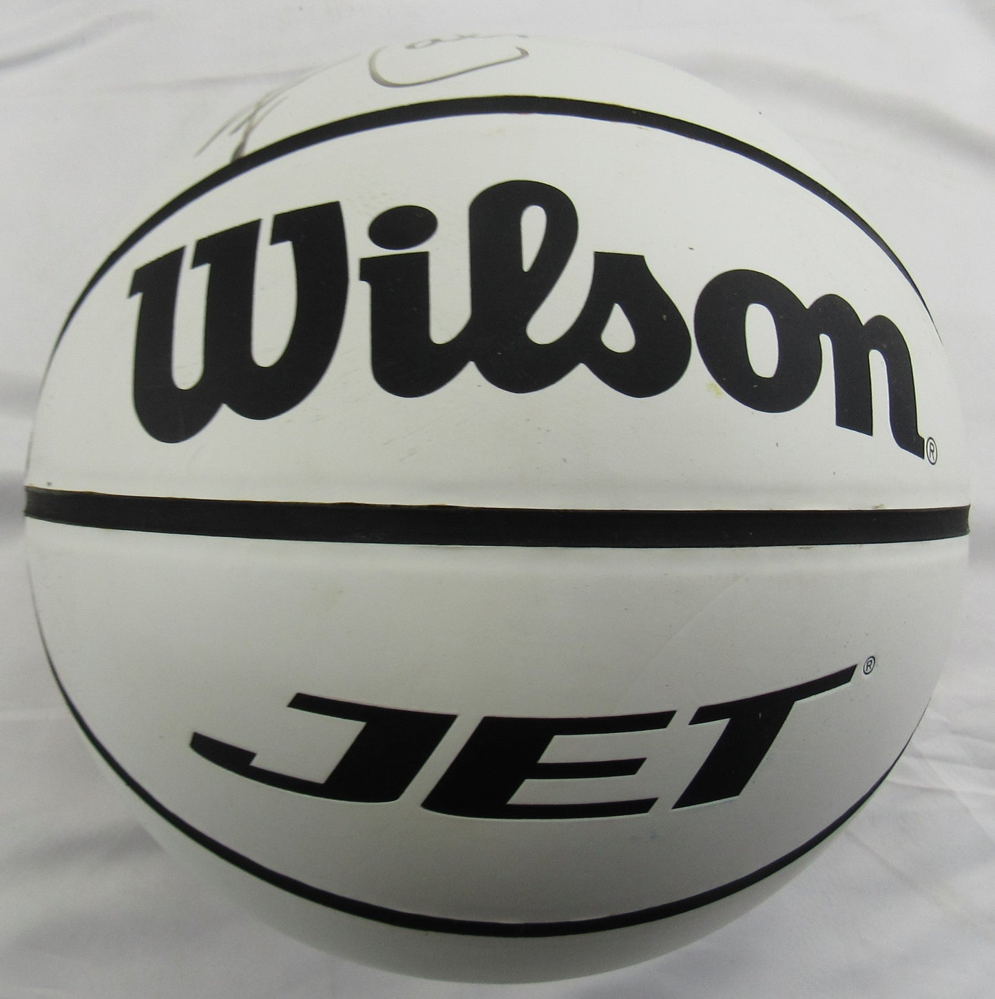 Jim Calhoun Signed Auto Wilson Basketball JSA CL29220