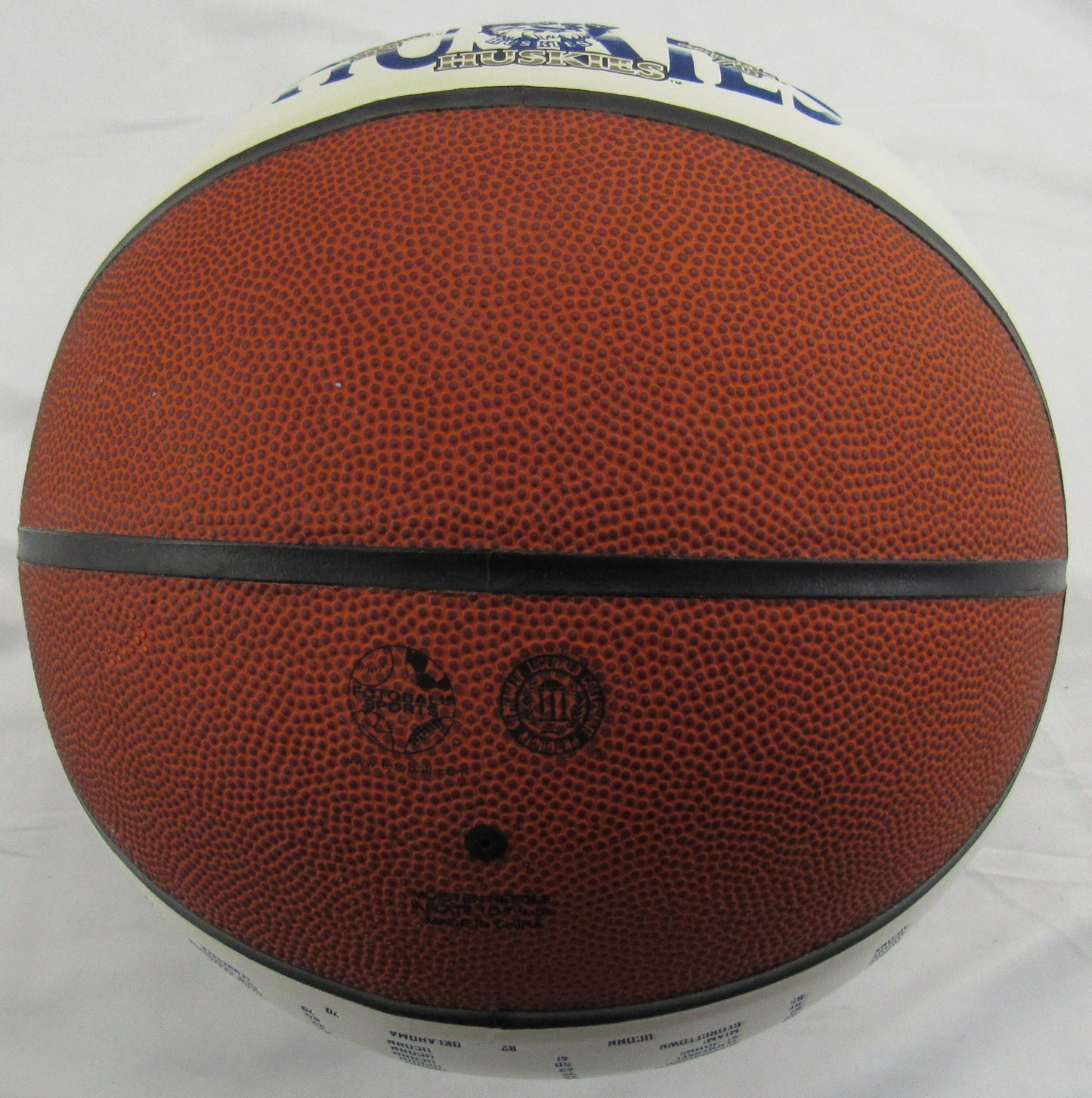 Geno Auriemma Signed Auto 2002 National Champions UConn Basketball JSA CL29221