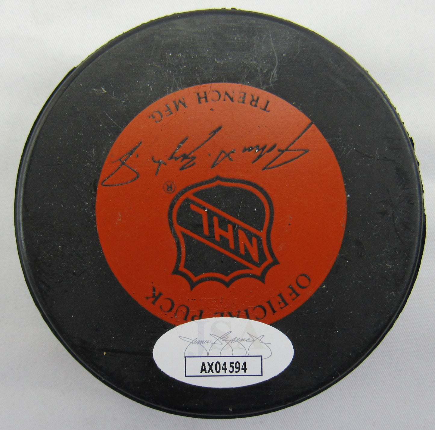 Gordie Howe Signed Auto Autograph Hockey Puck w/ HOF Insc JSA AX04594