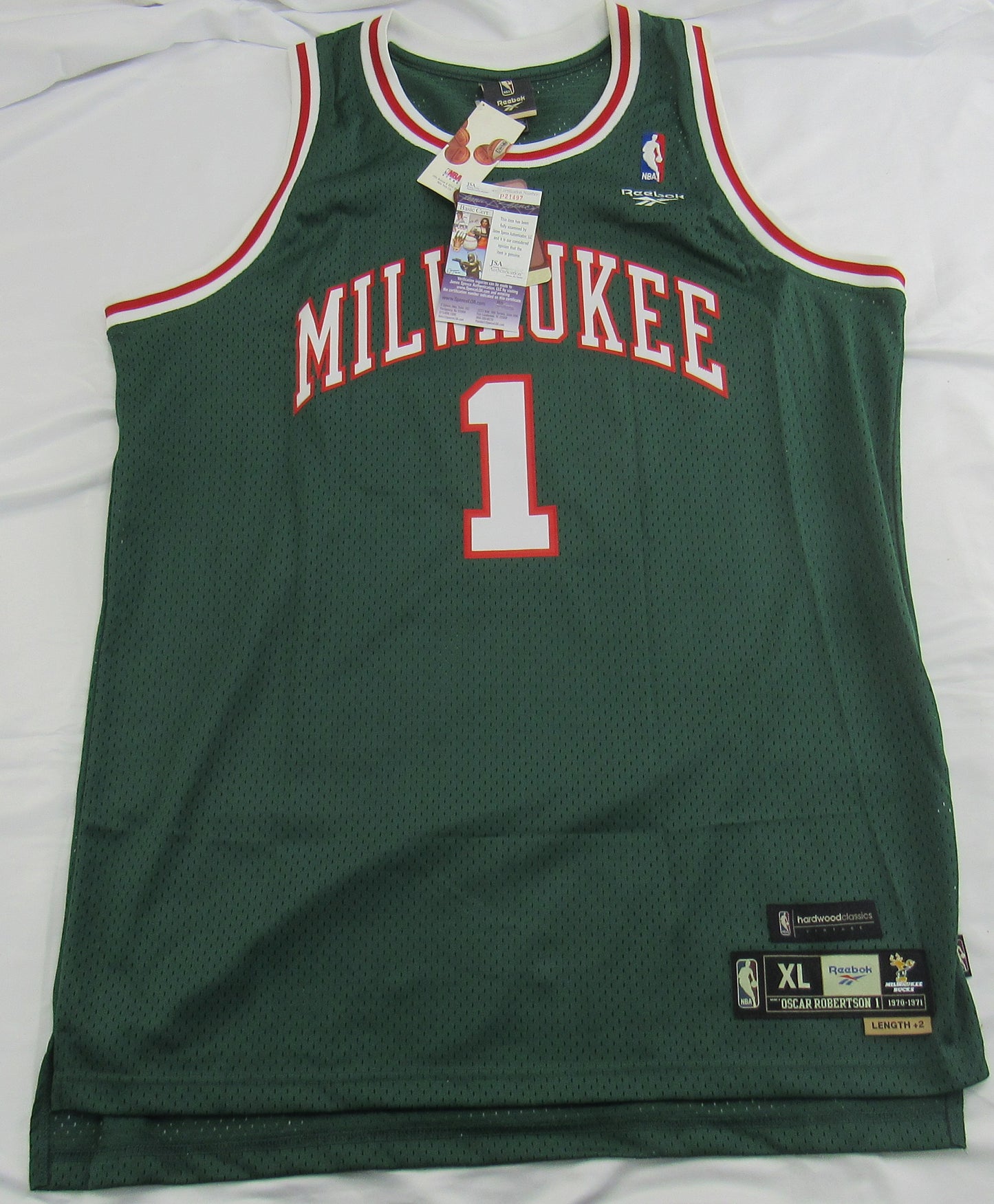 Oscar Robertson Signed Auto Autograph Replica Jersey JSA P21497