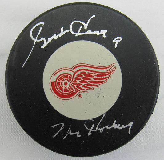 Gordie Howe Signed Auto Autograph Red Wings Logo Hockey Puck JSA AP20613