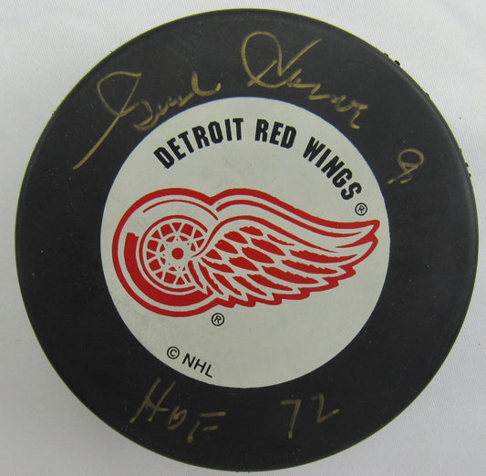 Gordie Howe Signed Auto Hockey Puck JSA CI59578