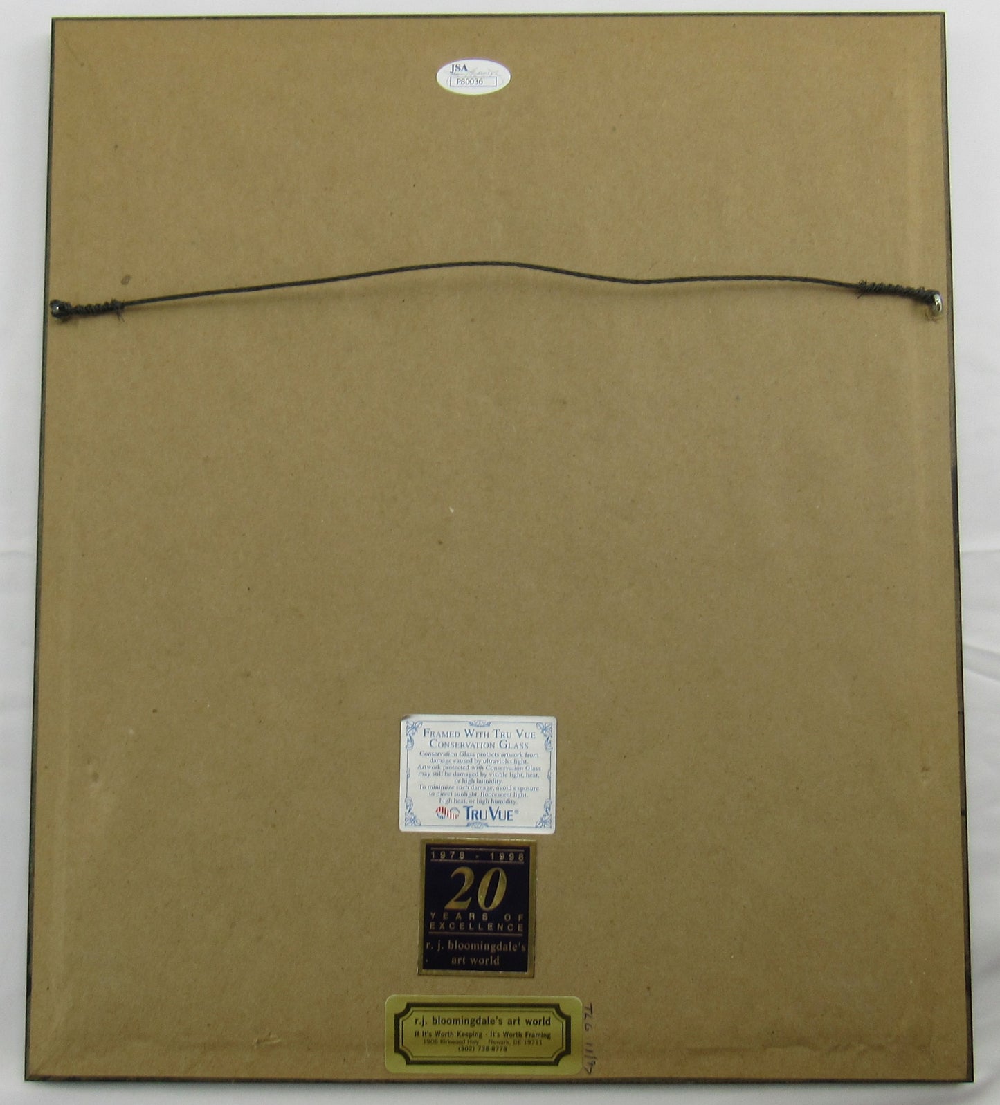 Yogi Berra Signed Framed 8x10 Photo JSA P80036 - pristine sold 12-10