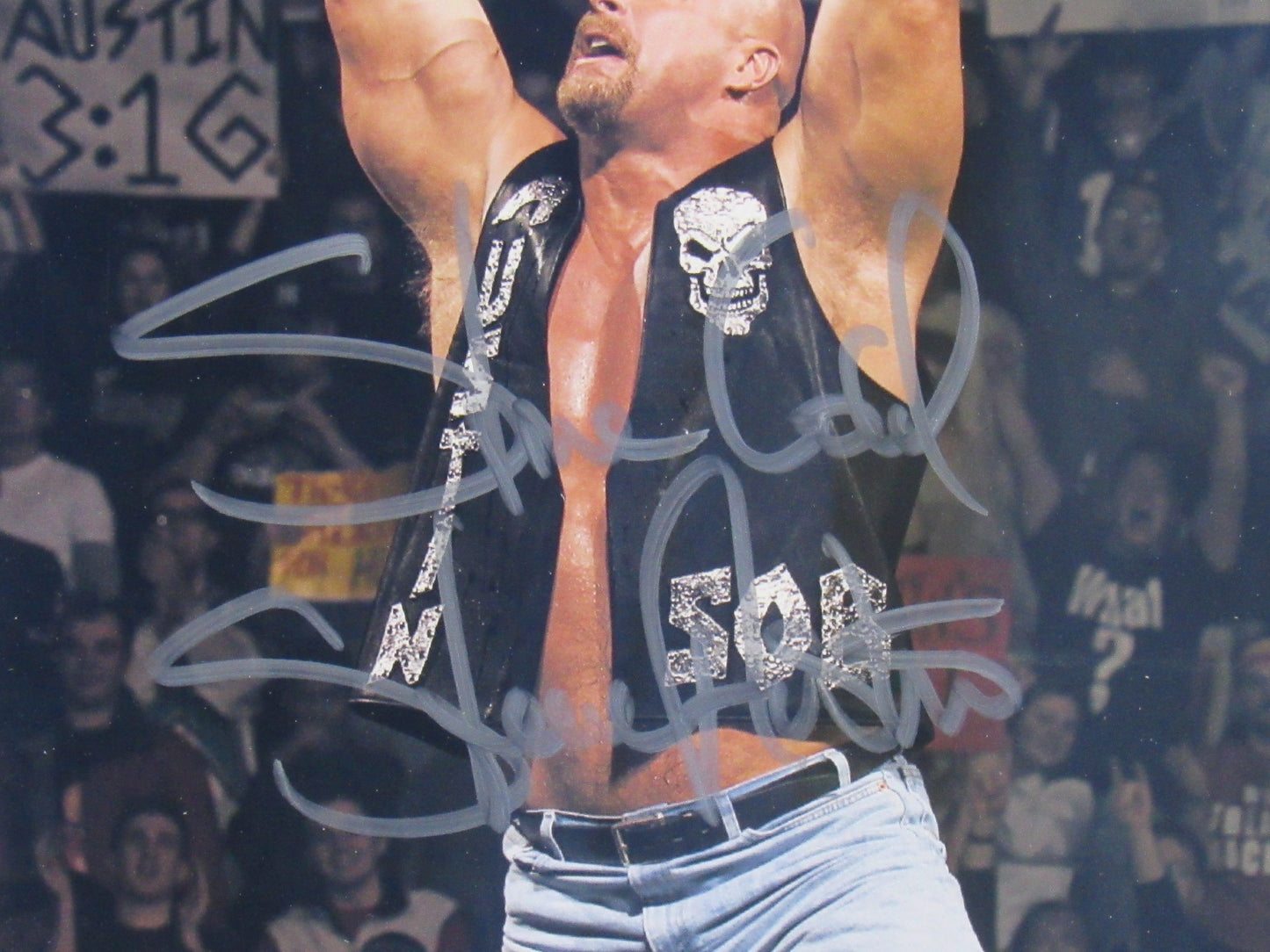 Stone Cold Steve Austin Signed Framed 8x10 Photo Beckett Holo BH84595